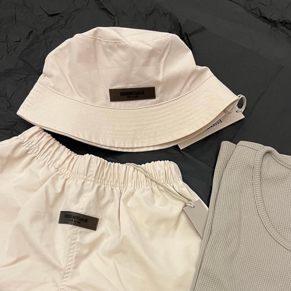 Essentials Logo漁夫帽