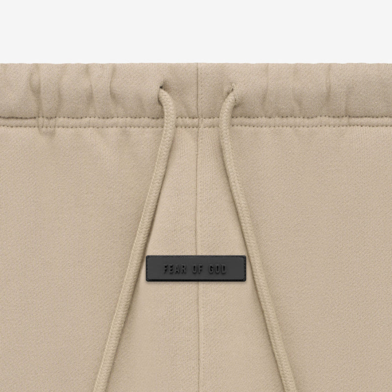 Essentials Black Collection “Exclusive” 短褲