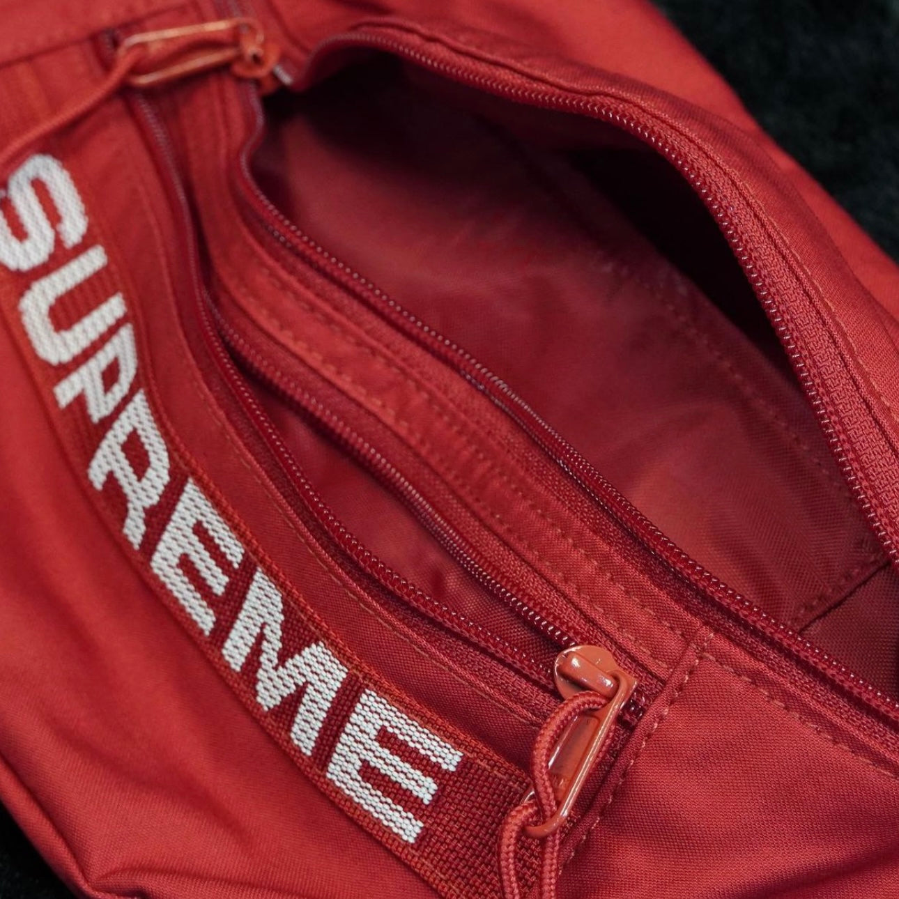 Supreme 23ss 經典腰包